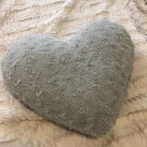 Fluffy heart pillow (Primark)